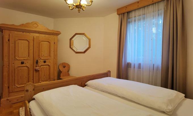 Pedraces Apartment | Apartment Enrosadira Pedraces 4