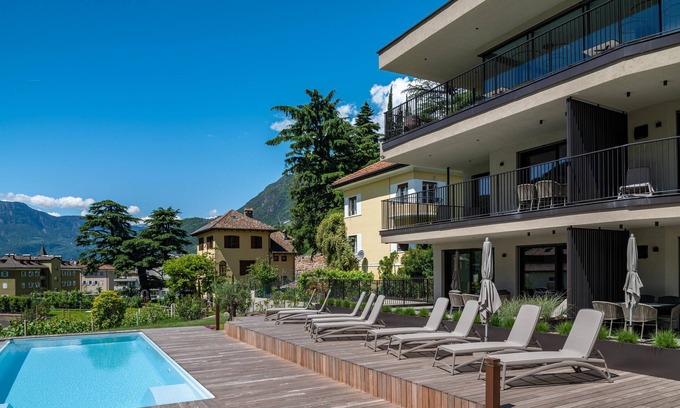 Centro - Piani - Rencio Apartment | Apartment "Erbacher - Anna's Garten Suite" with Mountain View, Shared Pool & steam bath