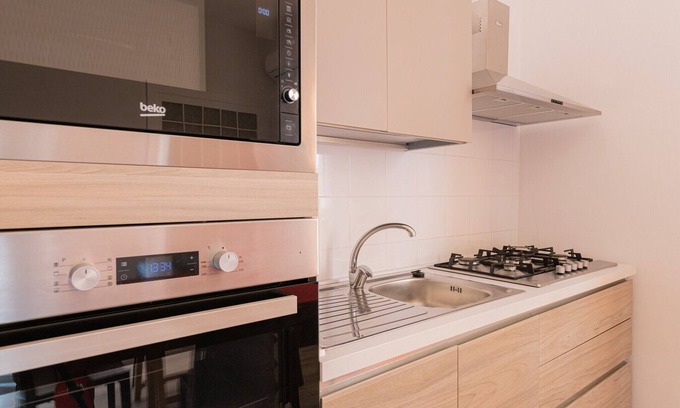 Old Town Apartment | Apartment 'Ester' close to the Beach with Balcony & Wi-Fi