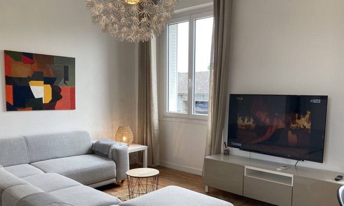 Tarbes Apartment | Apartment-Exclusive-Wet room-Countryside view