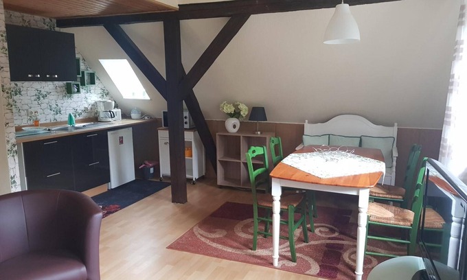 Annenwalde Apartment | Apartment 'Für Monteure' with Wi-Fi