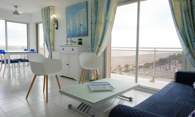 La Cote Radieuse Apartment | Apartment/flat at the beach- Canet Plage