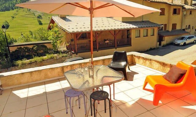 La Grave Apartment | Apartment facing the Meije and near cable car