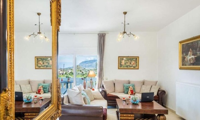 Perivolia Apartment | Apartment 'Fanis Family House' with Balcony, Wi-Fi and Air Conditioning