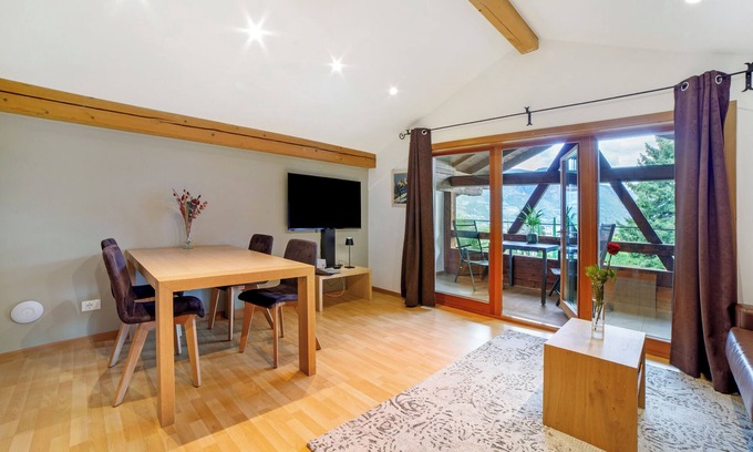 Marlengo Apartment | Apartment 'Faselehof Amelia' with Mountain View, Shared Pool and Wi-Fi