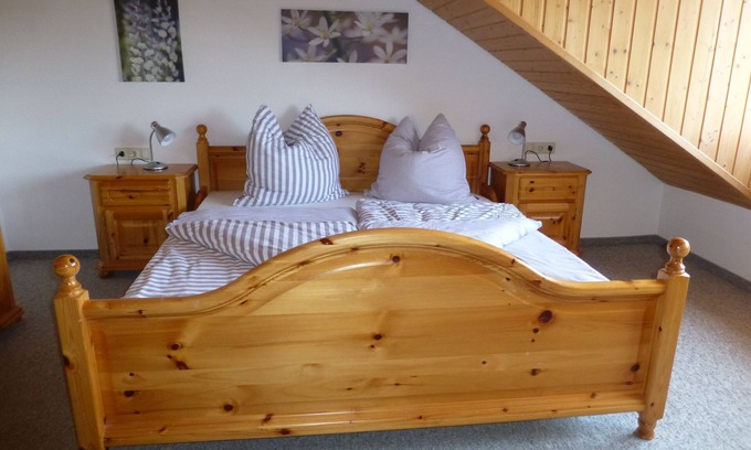 Ostrach Apartment | Apartment 'Feenlämpchen, 35qm' with Mountain View and Wi-Fi