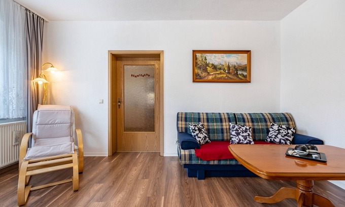 Thalheim/Erzgeb. Apartment | Apartment 'Ferienwohnung Fam Köhler' with Wi-Fi