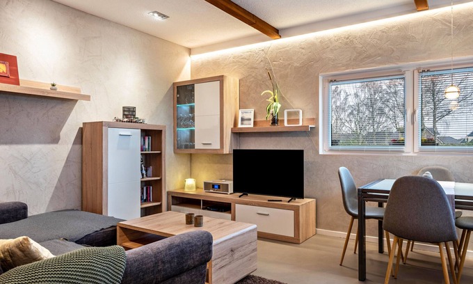 Hemslingen Apartment | Apartment 'Ferien Bei Sk-raumwelten' with Private Terrace and Wi-Fi