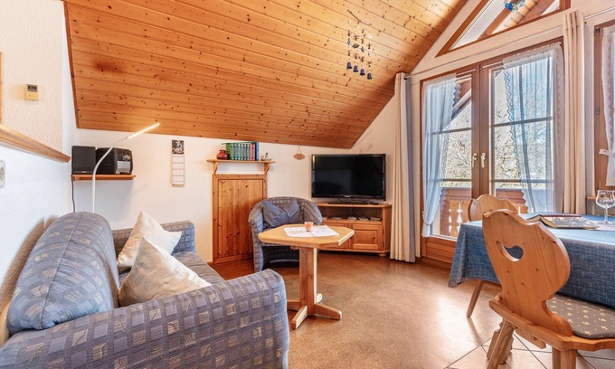 Wittenschwand Apartment | Apartment 'Ferienwohnung Widercherie' with Shared Garden, Balcony and Wi-Fi
