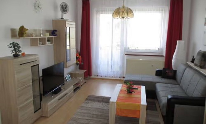 Schlieben Apartment | Apartment 'Ferienwohnung Schlieben' with Balcony and Wi-Fi