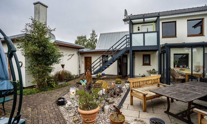 Franken Siedlung Apartment | Apartment 'Ferienwohnung Relax' with Private Terrace, Private Garden and Wi-Fi