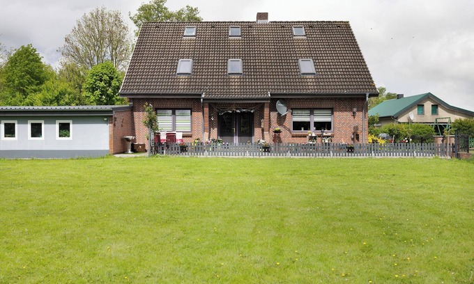 Kudensee Apartment | Apartment 'Ferienwohnung Kudensee' with Private Terrace and Wi-Fi