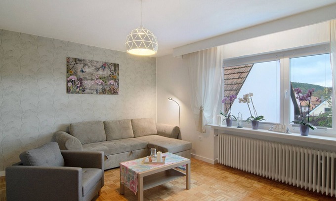 Grebendorf Apartment | Apartment 'Ferienwohnung Storchenblick' with Mountain View, Balcony and Wi-Fi