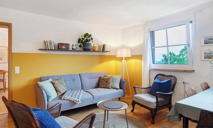 Weilheim Apartment | Apartment 'Ferienwohnung Fellagrün' with Mountain View, Shared Garden and Wi-Fi