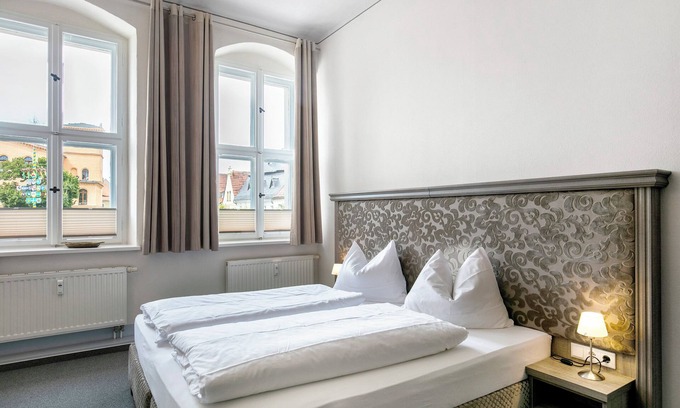 Luckau Apartment | Apartment 'Ferienwohnung 4' with Shared Terrace and Wi-Fi