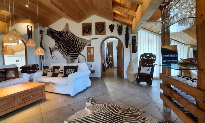 Pfaffing Apartment | Apartment 'Fewo Eitermoser Afrikanischer Traum' with Private Terrace