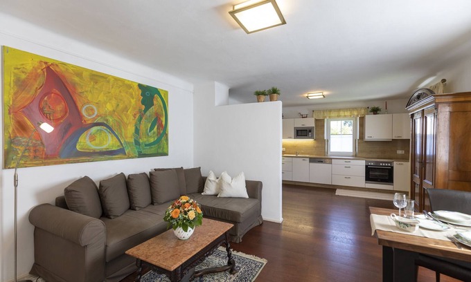 Taxham House | Apartment FIGARO