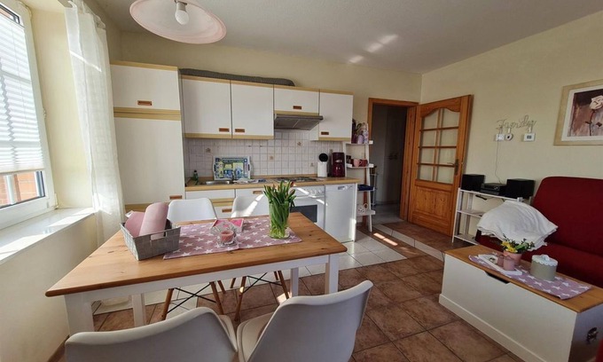 Garding Apartment | Apartment Fink - bird house
