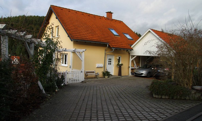 Benshausen Apartment | Apartment for 1 to 2 people on the southern slope of the Thuringian Forest