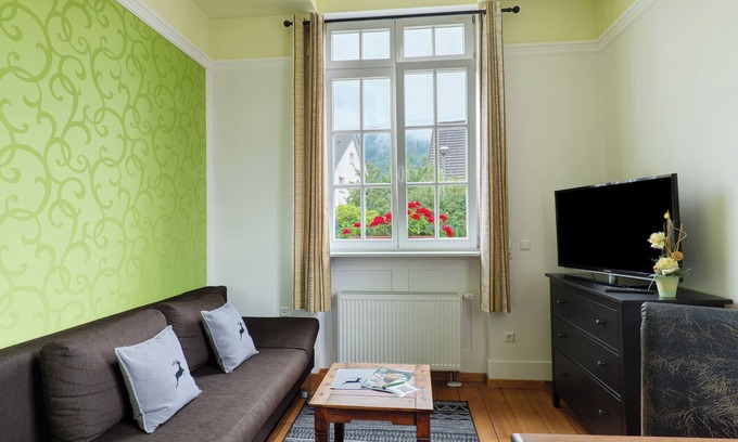 Forbach Apartment | Apartment 'For 2 People' with Shared Terrace, Communal Garden and Wi-Fi