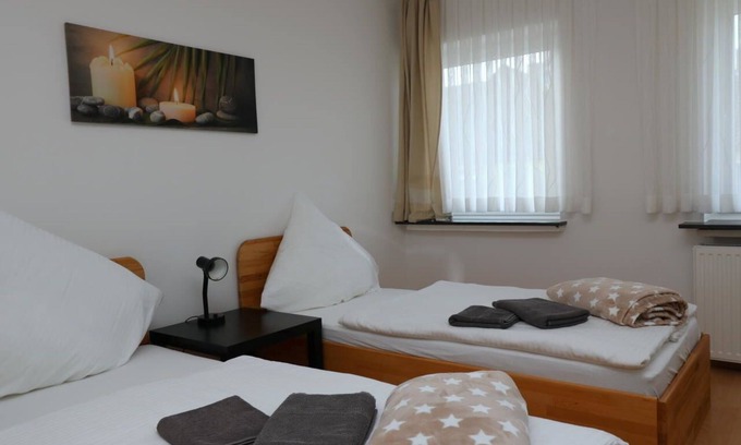 Frohnhausen Apartment | Apartment for 4 guests with 52m² in Essen (127814)