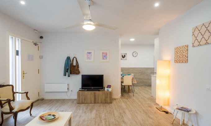Premia de Mar Apartment | Apartment for 4 people in Premià de Mar