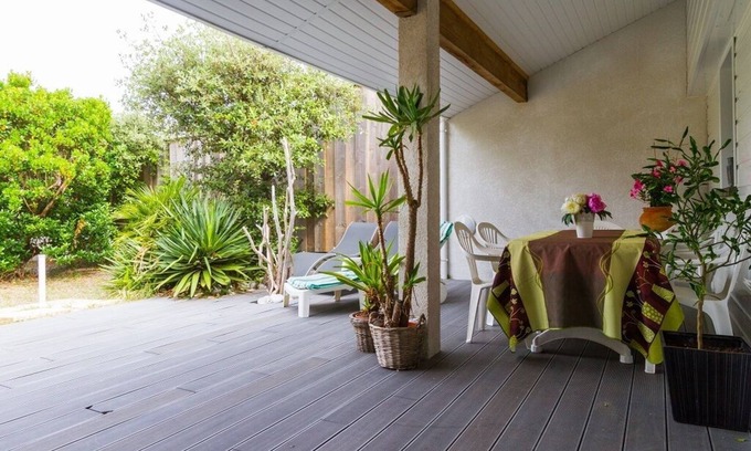 Hourtin-Plage Apartment | Apartment for 4 people in private property