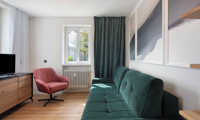 Weilheim Apartment | Apartment 'Forestdreams' with Mountain View, Shared Garden and Wi-Fi