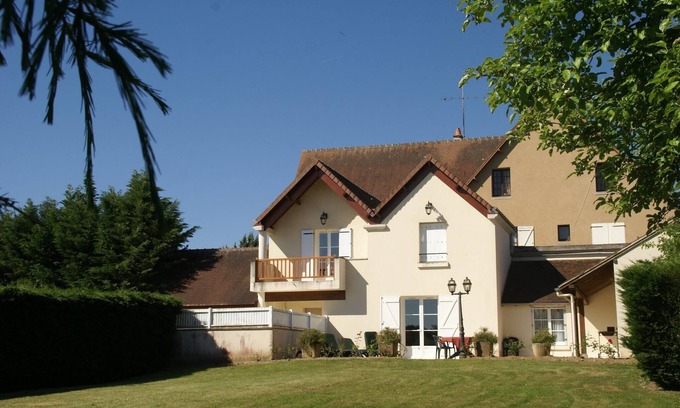 Faverolles House | Apartment near beach with pools and gym