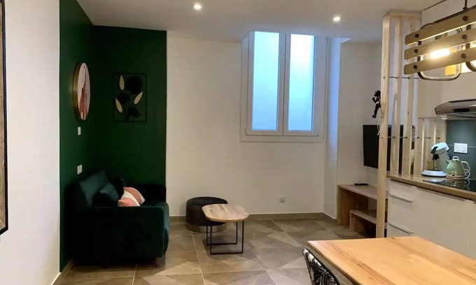 Nogent Village Apartment | Apartment F2 La Savane in Le Perreux-sur-Marne