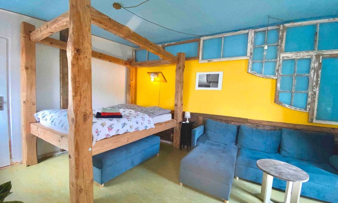 Kropeliner-Tor-Vorstadt Apartment | Apartment 'Fuchsbau in der KTV' with Wi-Fi