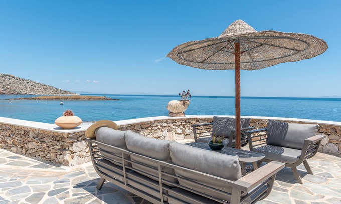 Ormos Agiou Ioannou Apartment | Apartment 'Gabriela' with Balcony, Wi-Fi and Air Conditioning