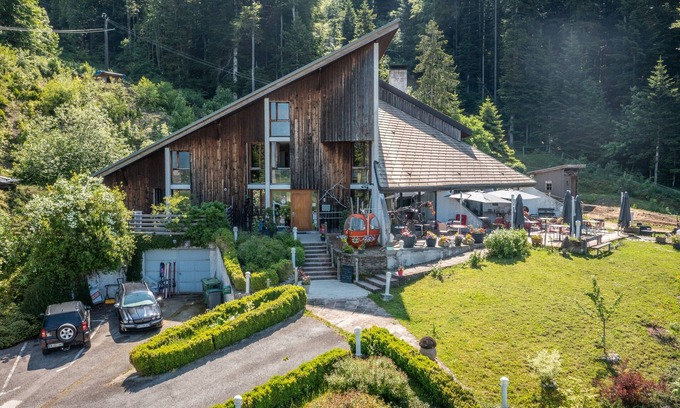 Bogeve Apartment | Apartment "Gîte Le Jorat - Studio" with Mountain View & Wi-Fi