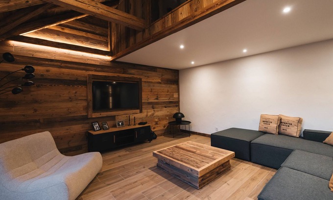 La Tour Apartment | Apartment 'Gîte Maria' with Mountain View, Wi-Fi and Air Conditioning