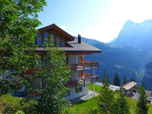 Murren Apartment | Apartment Gloria Süd by Interhome
