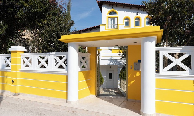 Salamis Villa | Apartment 'Golden Seaside House number 1' with Sea View, Garden & Wi-Fi