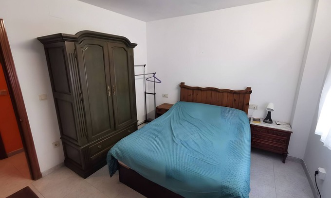 Beiro Apartment | Apartment 'Granada David' with Shared Terrace, Wi-Fi and Air Conditioning