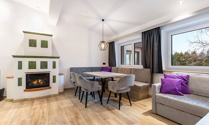 Grossarl Apartment | Apartment "Grauzone Grossarl App. Nr. 2 Home" with Mountain View, Private Terrace and Wi-Fi