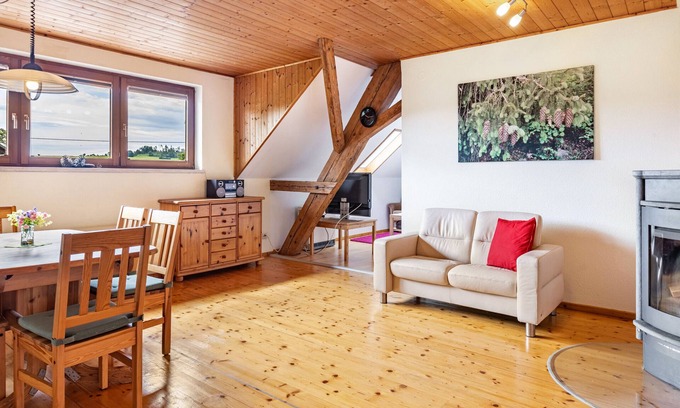Uehlingen-Birkendorf Apartment | Apartment 'Hermanschau' with Shared Terrace, Shared Garden and Wi-Fi
