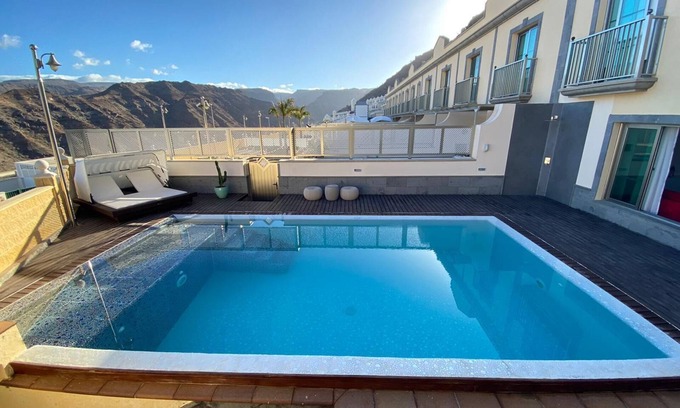 Puerto Rico Apartment | Apartment "Happy Dreamer" with Large Pool, Mountain Views & Wi-Fi