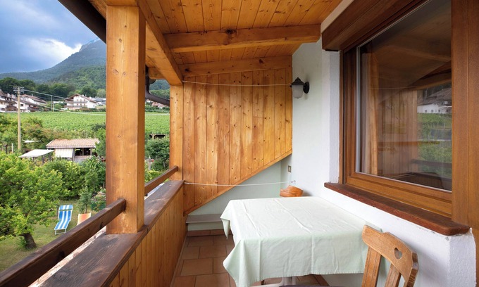 Berg/Monte Apartment | Apartment 'Harmony Apt 1' with Mountain View, Shared Garden and Wi-Fi
