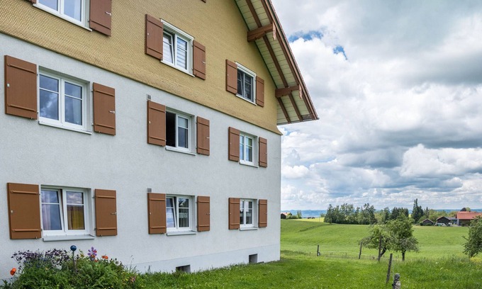 Heimenkirch Apartment | Apartment 'Haus Moritz' with Shared Garden and Wi-Fi
