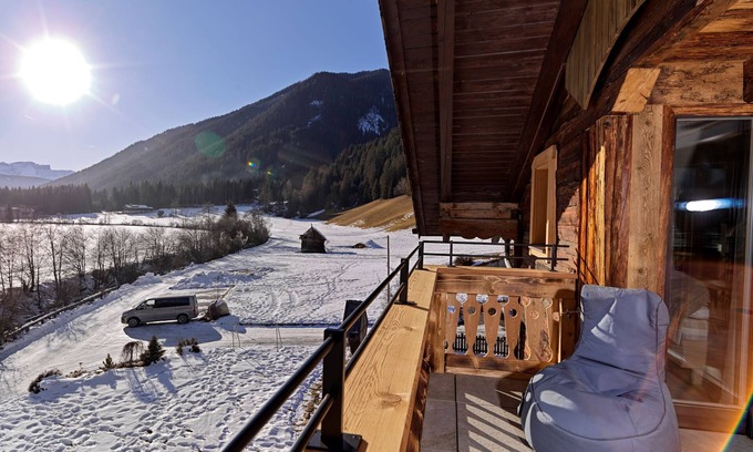 Prateria Ski Chalet | Apartment “Hofchalet Heu - Örlerhof” with Mountain View, Sauna, Garden & Terrace