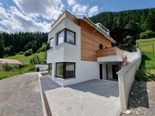 Landeck Apartment | Apartment Home Fuchsbau by Interhome