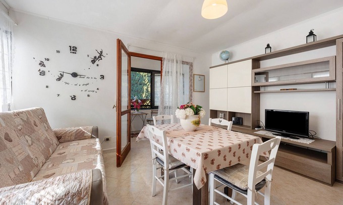 Ghiaia Apartment | Apartment 'Home Sweet Home' with Mountain View, Private Terrace and Wi-Fi