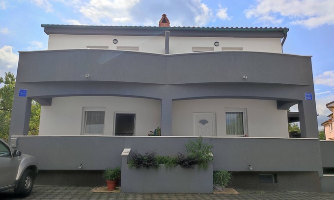 Soline Apartment | Apartment Horvat - Two Bedroom Apartment with Balcony and Sea View