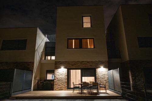 Stupnik Apartment | Apartment House AGAPE