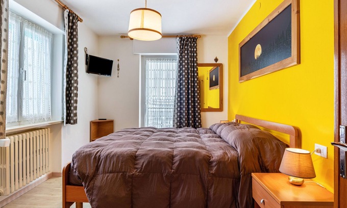 Folgaria Apartment | Apartment "House Cuel Milena Folgaria - Yellow" with Mountain View & Shared Garden