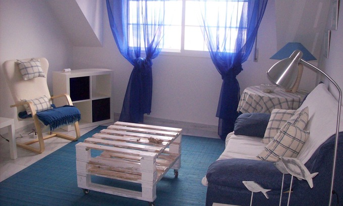 Vilanova Condo | Apartment in Vilanova de Arousa at 100 meters beach, bright and fully equipped