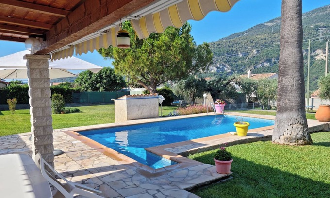Saint-Martin-du-Var Villa | APARTMENT INDEPENDENT, SWIMMING POOL, CLOSE SEA, 4 PEOPLE + 1 CHILD - 2 YEARS